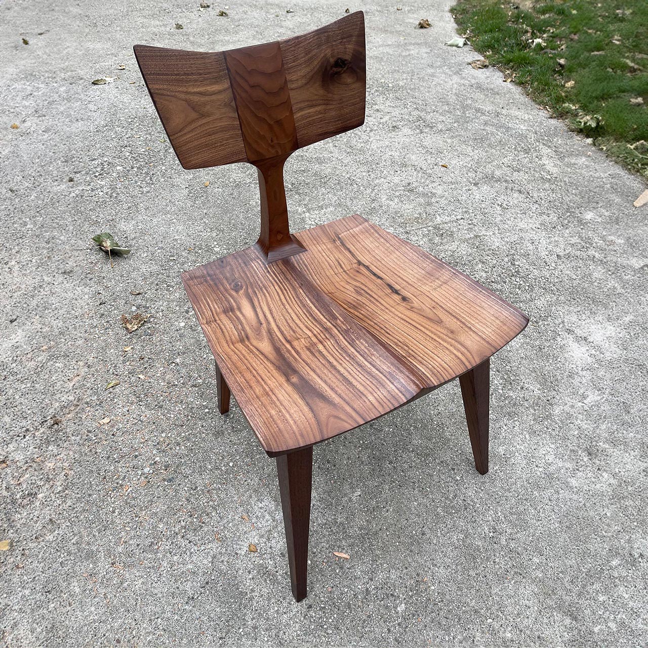 Monte Nido  Butterfly Back, Walnut scoop seat Chair