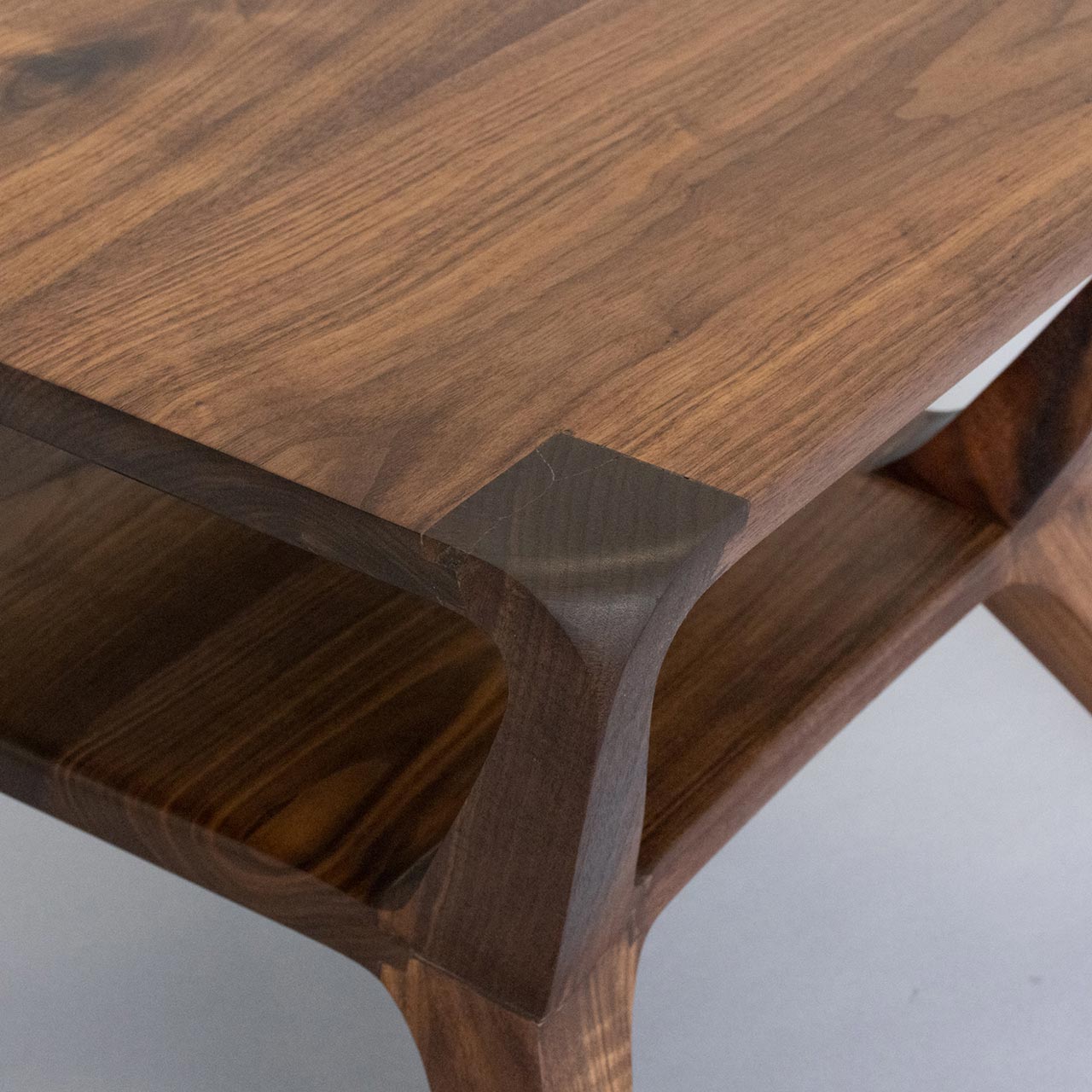 Monte Nido  Ray Base End Table